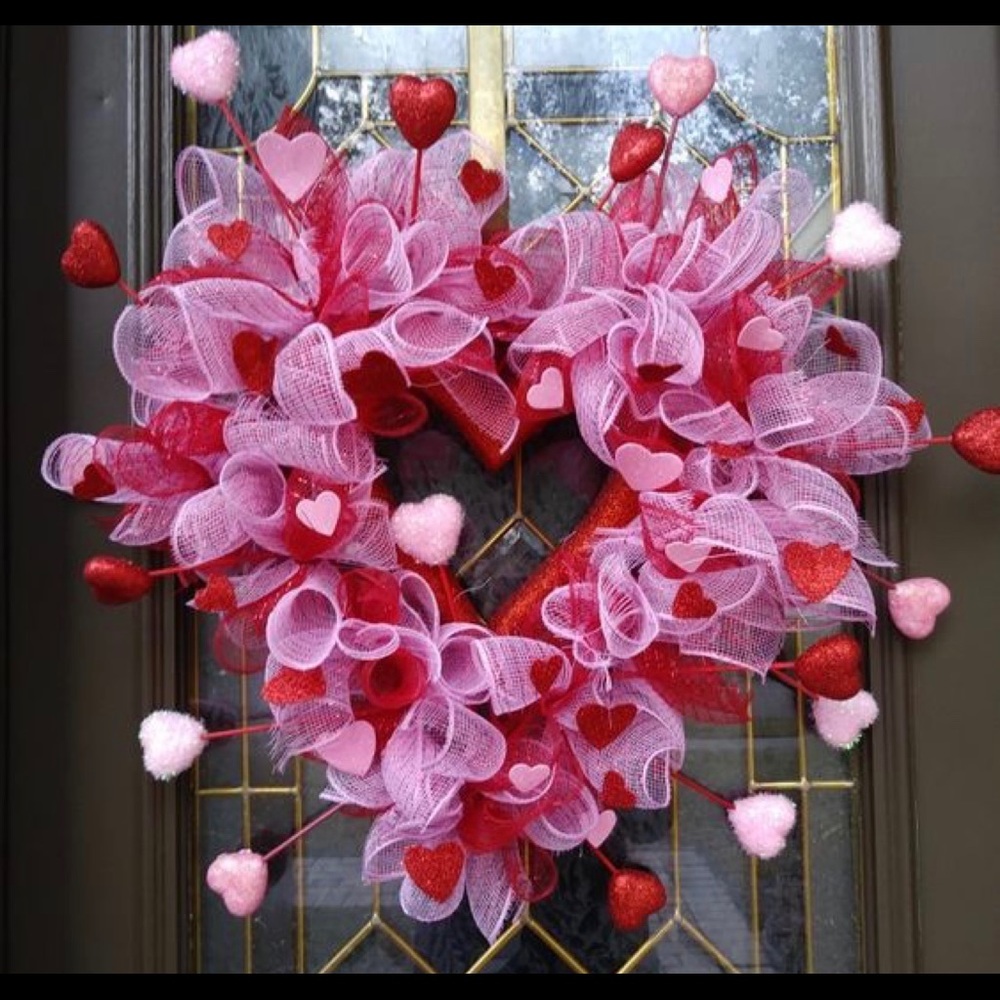 Super cute wreaths for any occasion!